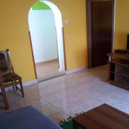 Anthony - 50m From The Beach & Parking Apartment *